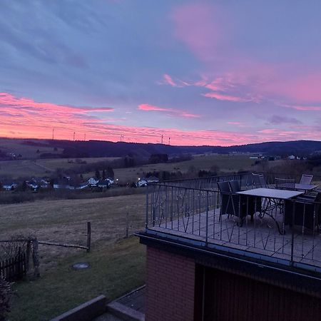Ferienhaus Hescheld With Private Jacuzzi Hellenthal Bagian luar foto
