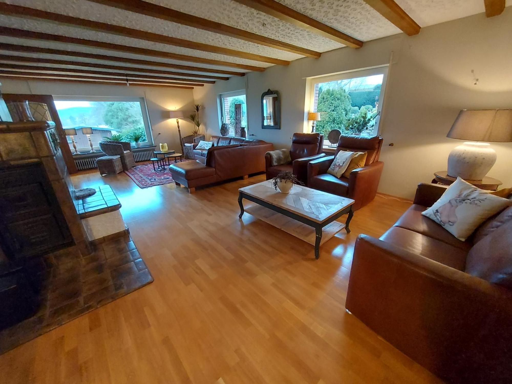 Ferienhaus Hescheld With Private Jacuzzi Hellenthal Bagian luar foto