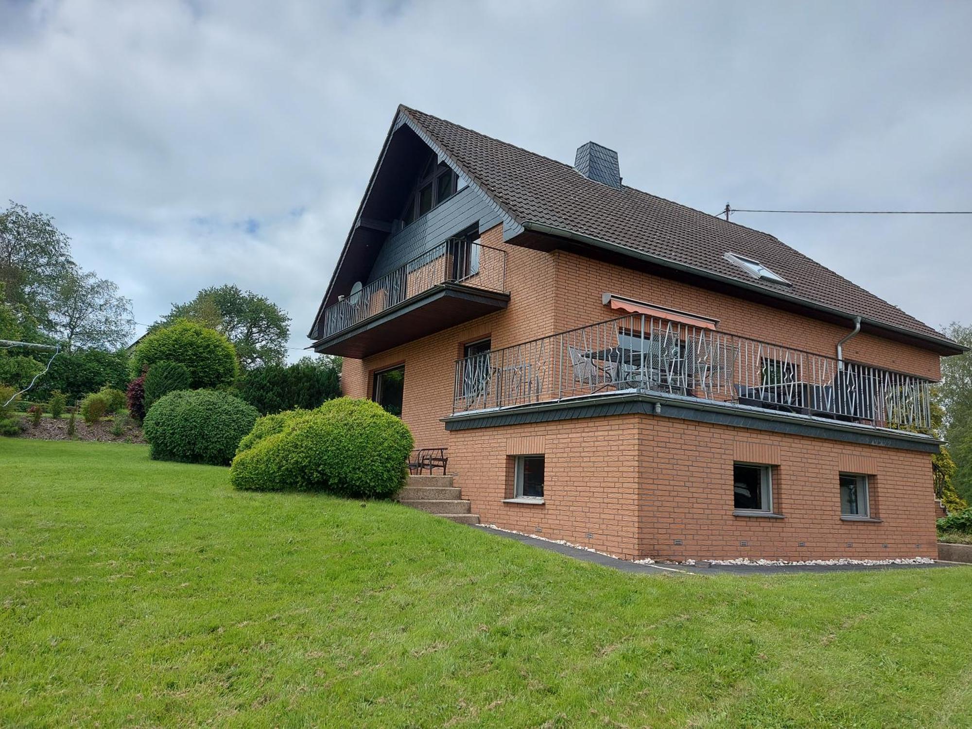 Ferienhaus Hescheld With Private Jacuzzi Hellenthal Bagian luar foto