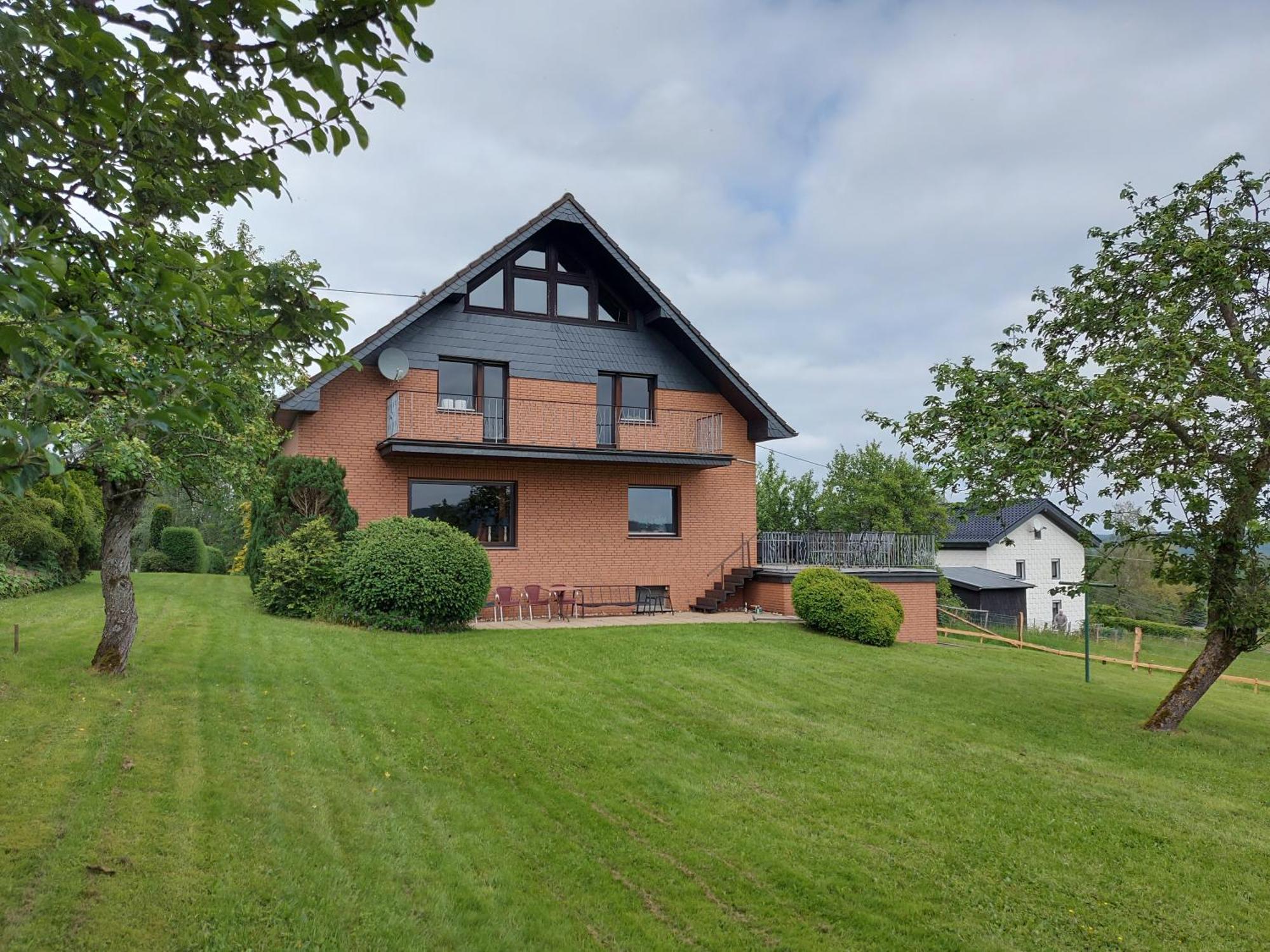 Ferienhaus Hescheld With Private Jacuzzi Hellenthal Bagian luar foto